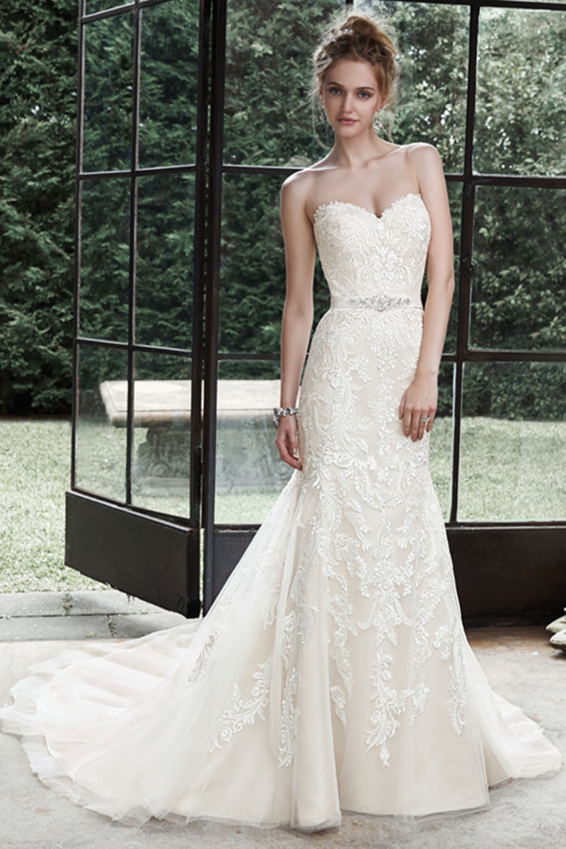 <a href="http://www.maggiesottero.com/dress.aspx?style=5MS694" target="_blank">Maggie Sottero</a>