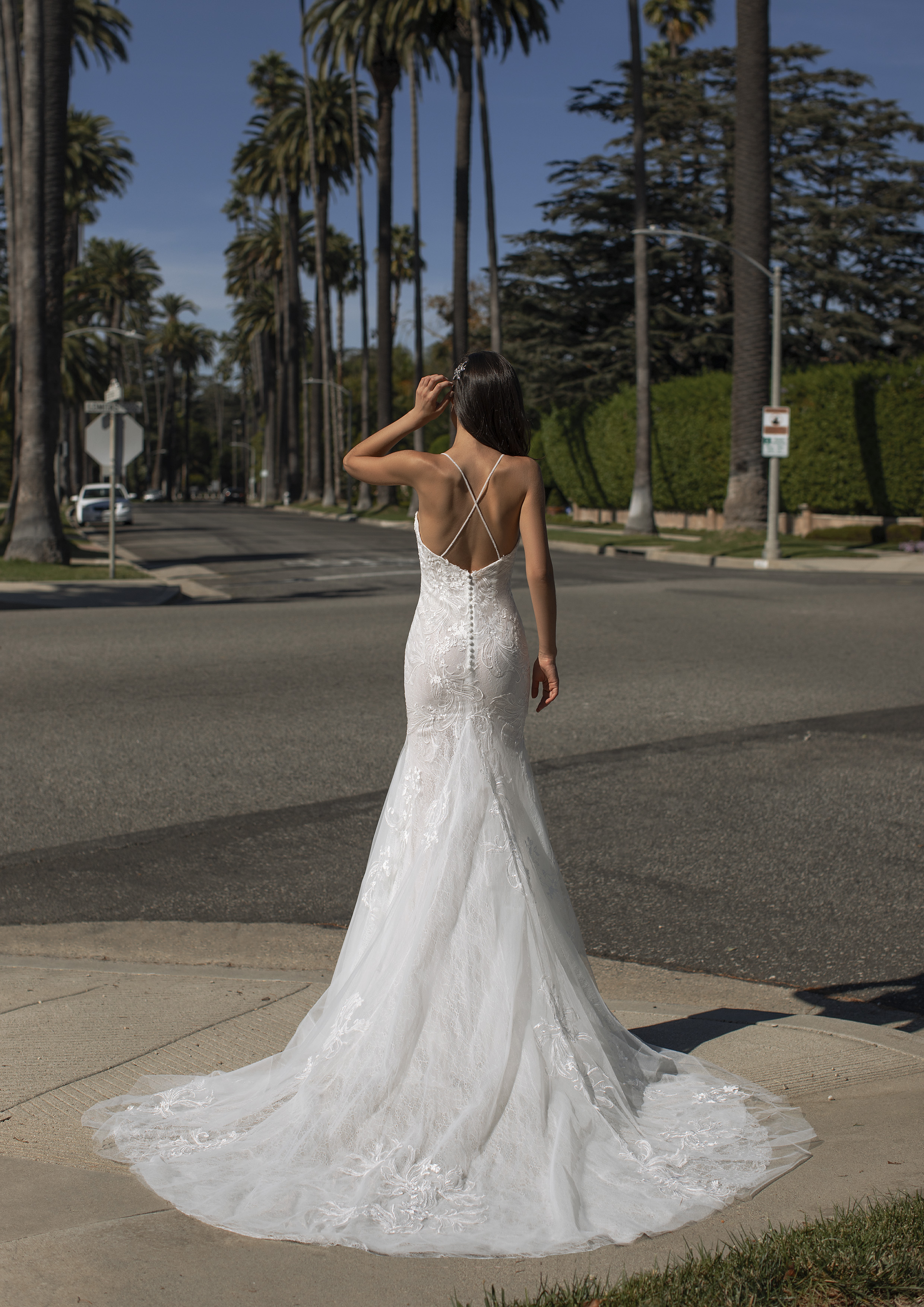 Vestido de noiva modelo Jones da coleção Pronovias 2021 Cruise Collection