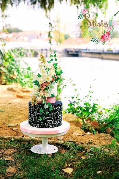 Os bolos de casamento, hoje em dia, são verdadeiras obras de arte | Créditos: Atelier Silcakes- Cake Design by Sílvia Silva3