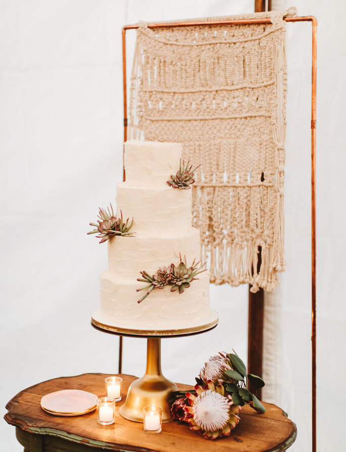 Inspiração para bolos de casamento simples, mas fabulosos! | Créditos: Pat Furey Photography