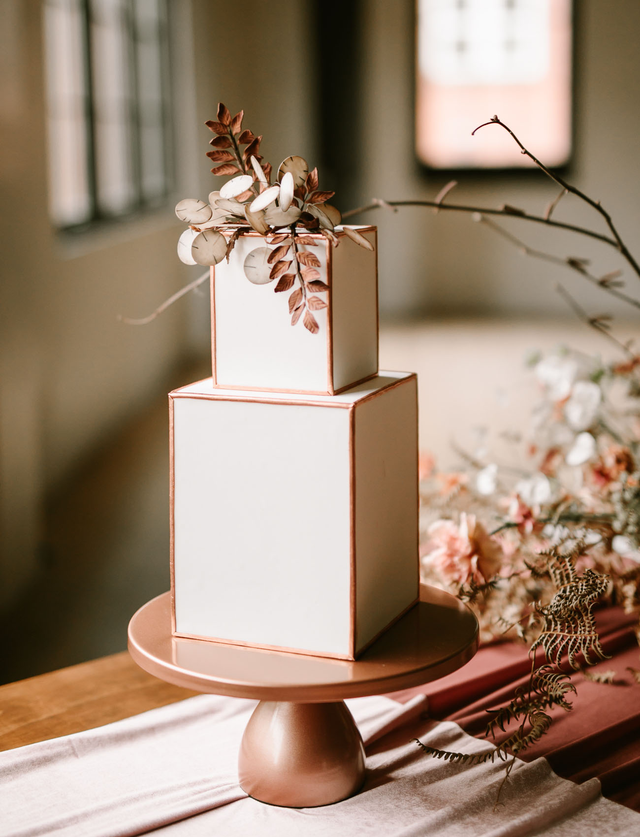 Inspiração para bolos de casamento quadrados | Créditos: Tiarra Sorte Photography
