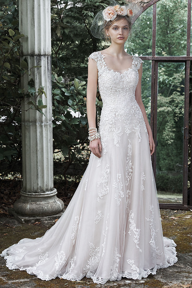 <a href="http://www.maggiesottero.com/dress.aspx?style=5MB650" target="_blank">Maggie Sottero</a>