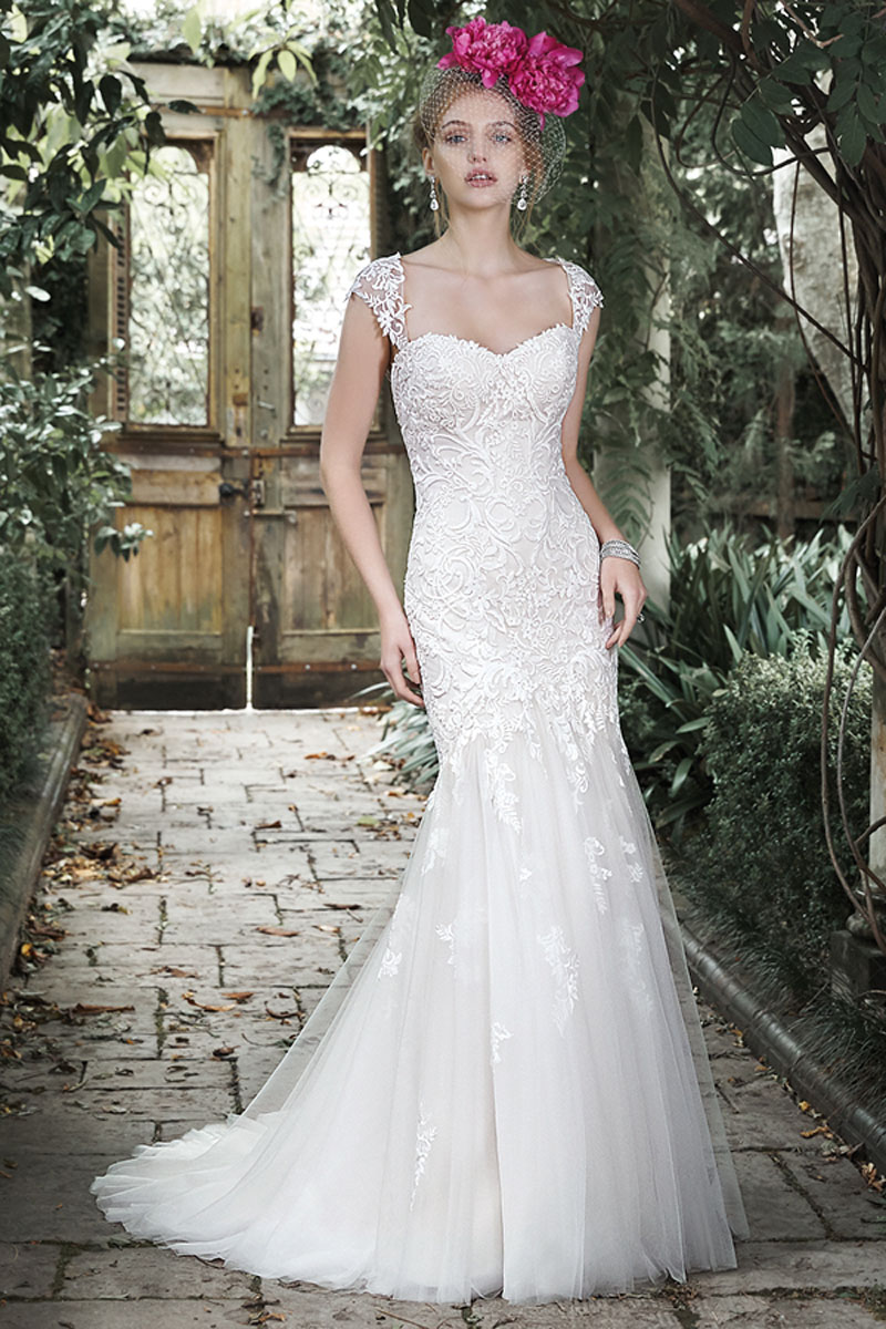 <a href="http://www.maggiesottero.com/dress.aspx?style=5MC688" target="_blank">Maggie Sottero</a>