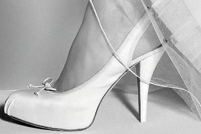 Sapatos de Noiva 2010 - Pura López