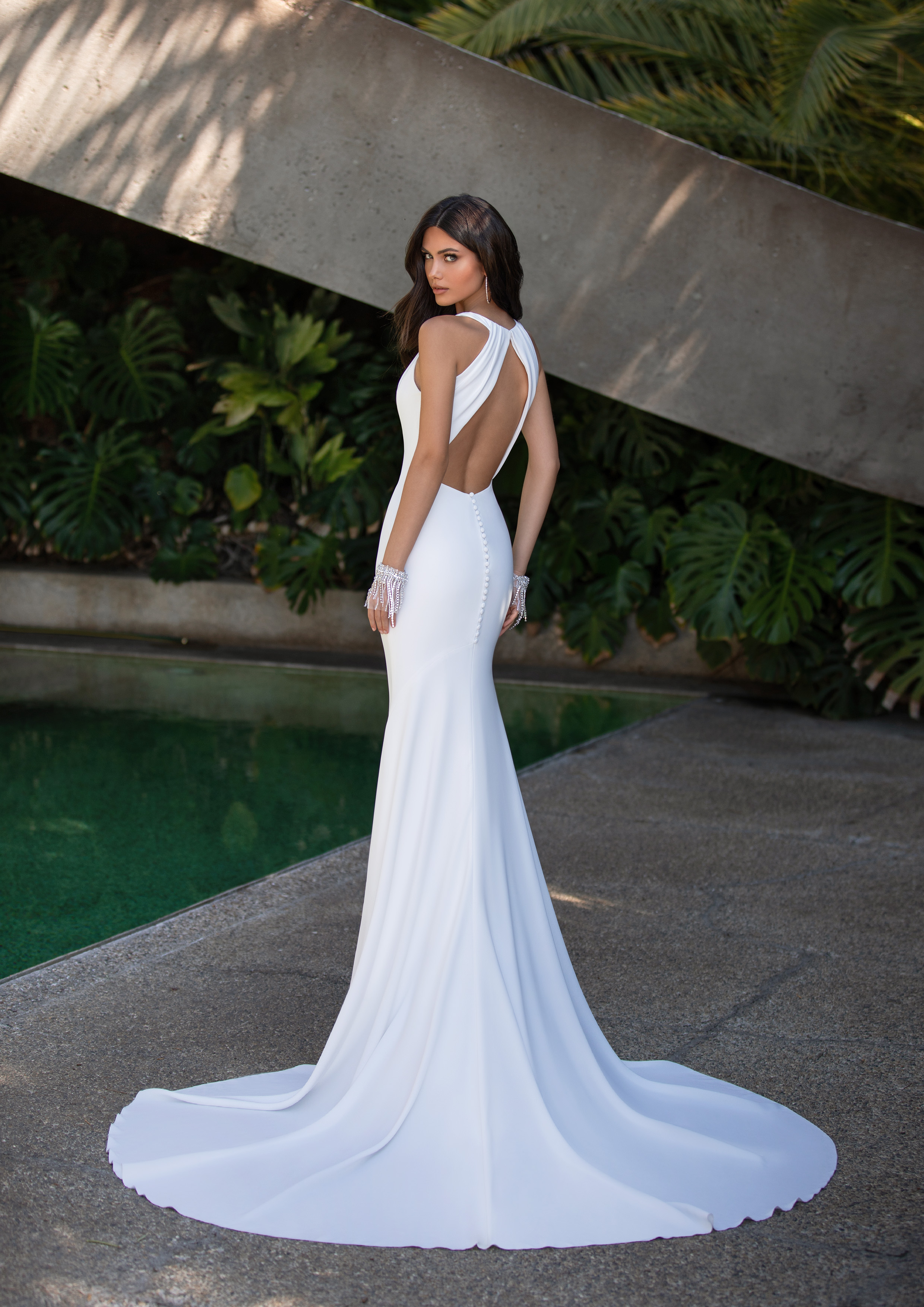 Vestido de noiva modelo Ellen da coleção Pronovias 2021 Cruise Collection