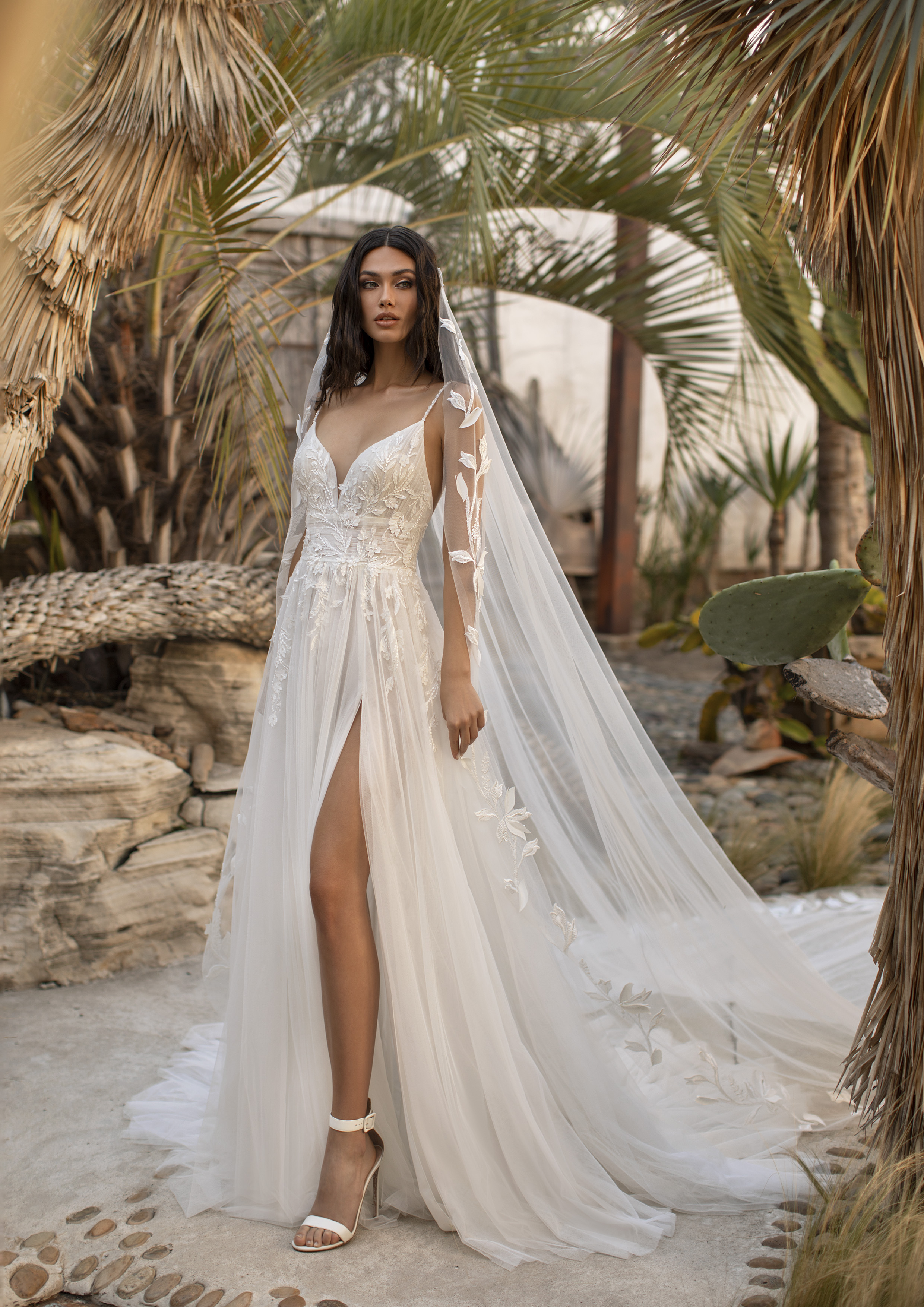Vestido de noiva modelo Anderson da coleção Pronovias 2021 Cruise Collection