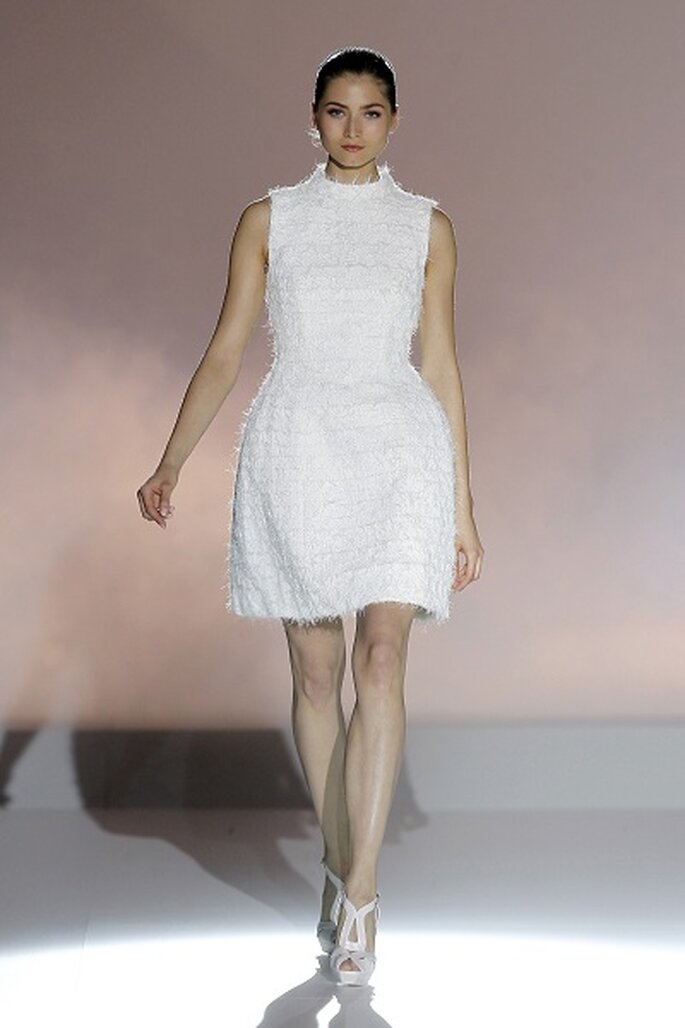 Foto: Ugo Camera / BARCELONA BRIDAL WEEK
<a href="http://zankyou.9nl.de/k3g6">Descubra a nova colecção 2015 de Rosa Clará</a>