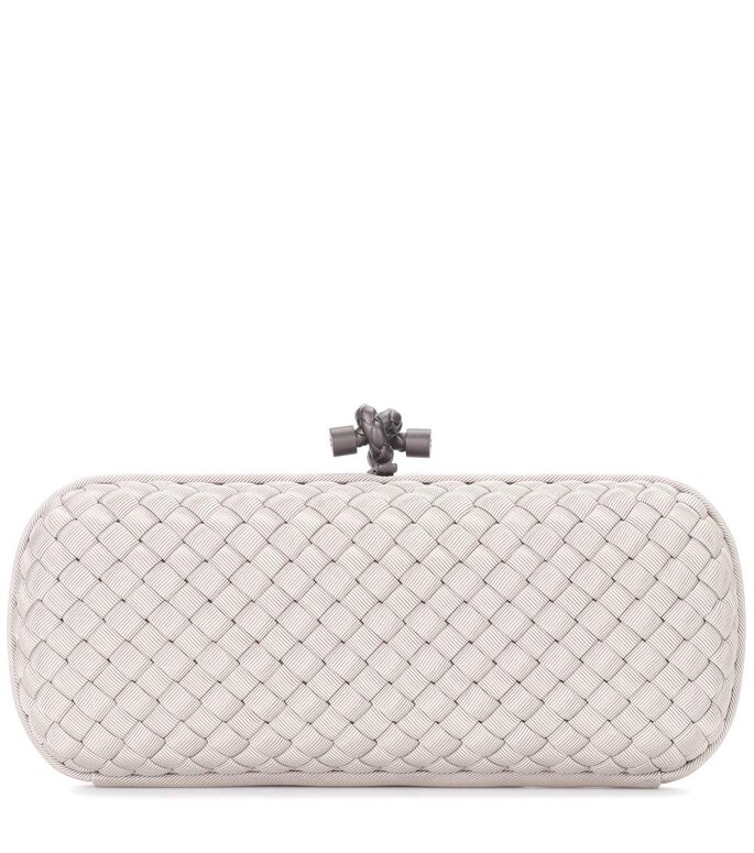 Clutch branca entrelaçada - Bottega Venetta (1.550 €)