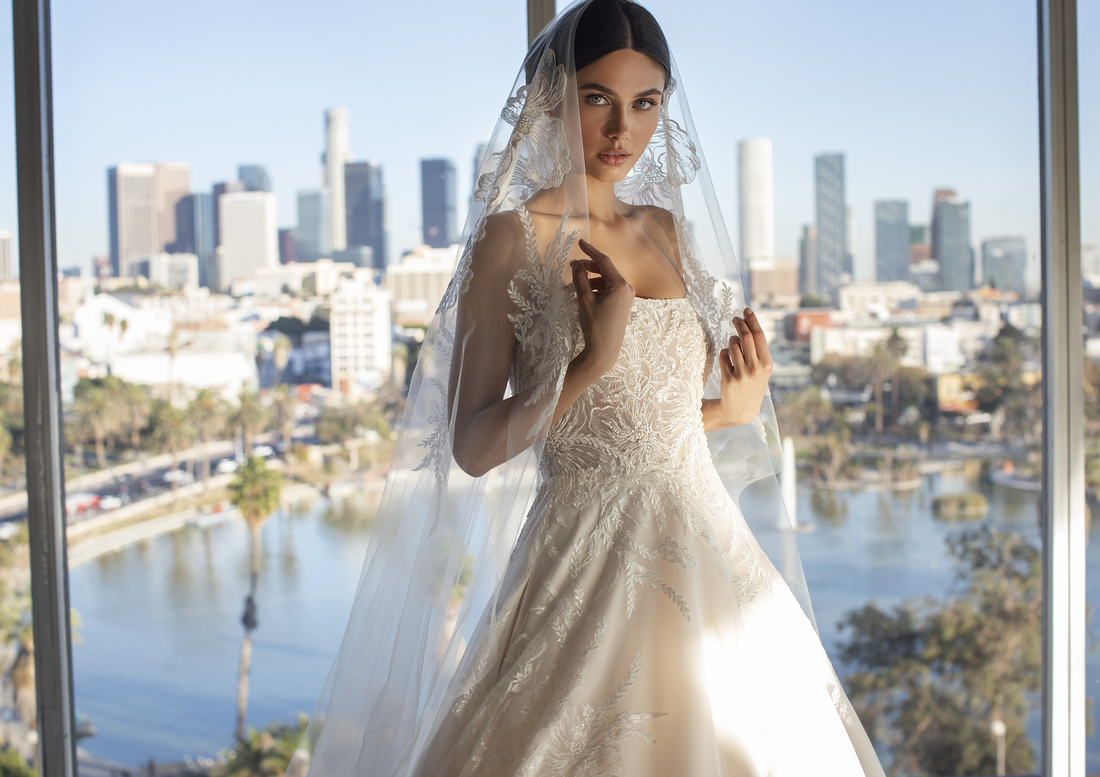 Vestido de noiva modelo Allyson da coleção Pronovias 2021 Cruise Collection