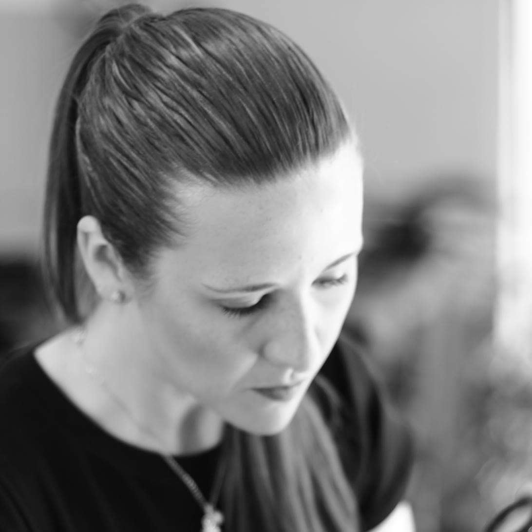 Karoline Motta Makeup Artist