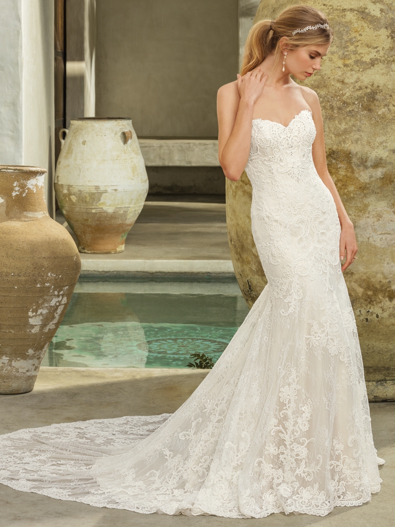 Style 2294 Avery. Credits: Casablanca Bridal