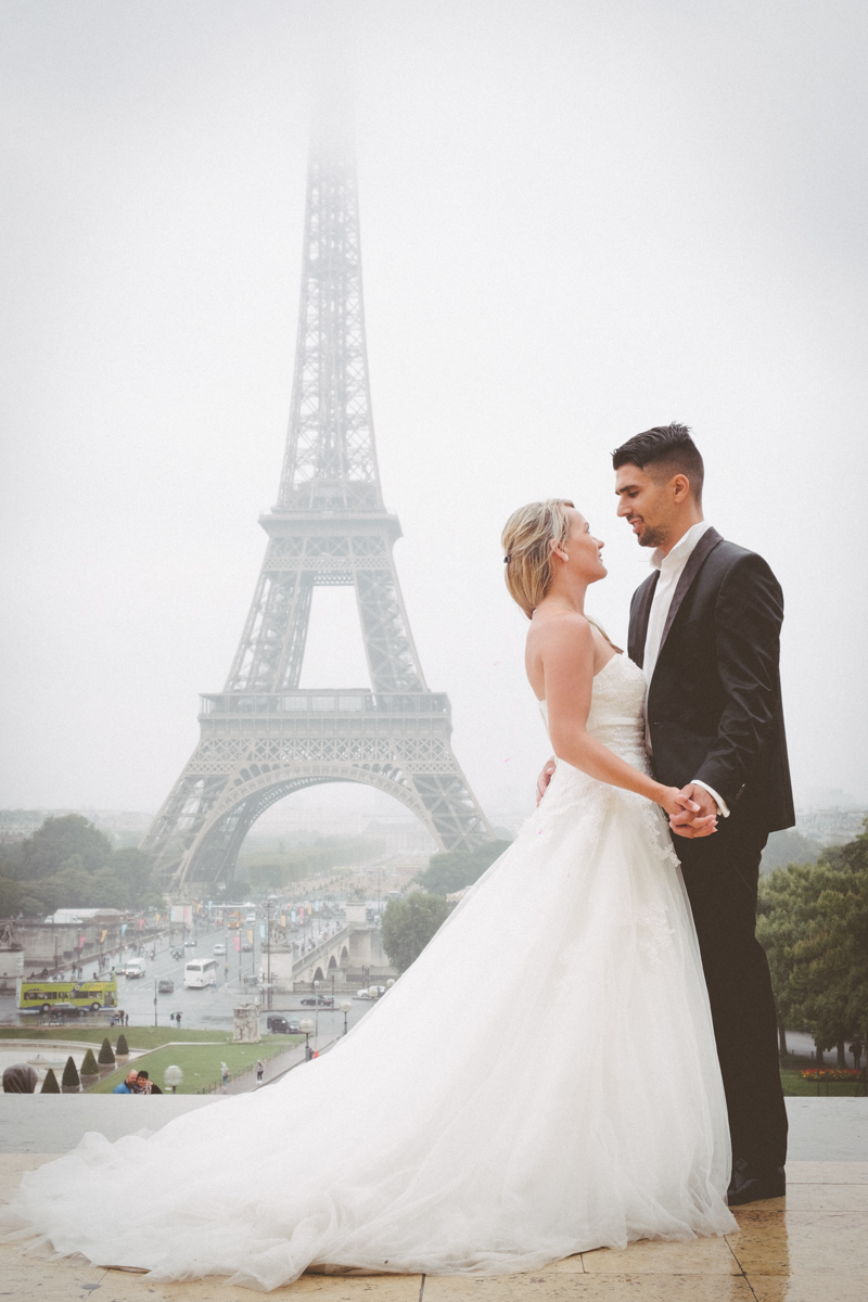 “Love The Dress” em Paris por Preto & Prata