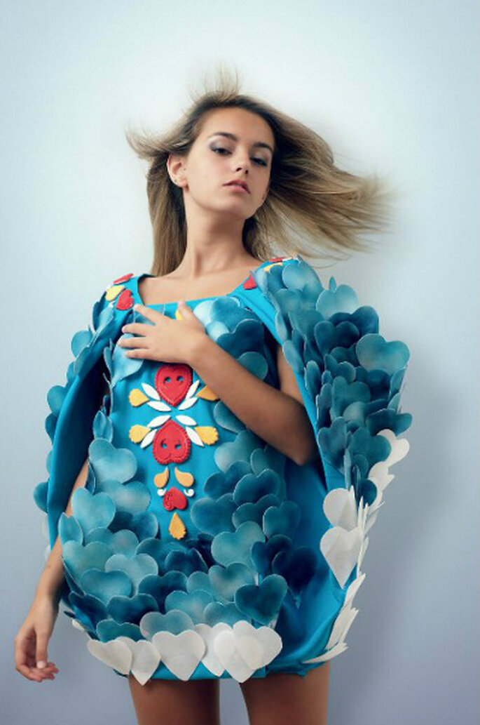 O nome diz tudo: estas modelos exibem criações em açúcar, da autoria de Filipe Blanquet. Mais doce é impossível...
Sugar Stylist: Filipe Blanquet
Fotografia: Sara Palma
Pós-produção: David Reisinho
Modelos: Mariana Dias, Claudia Serrenho, Rita Ribeiro