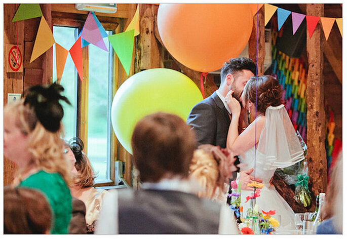 Una boda real con todos los colores de la alegría. Foto: We Heart Pictures
