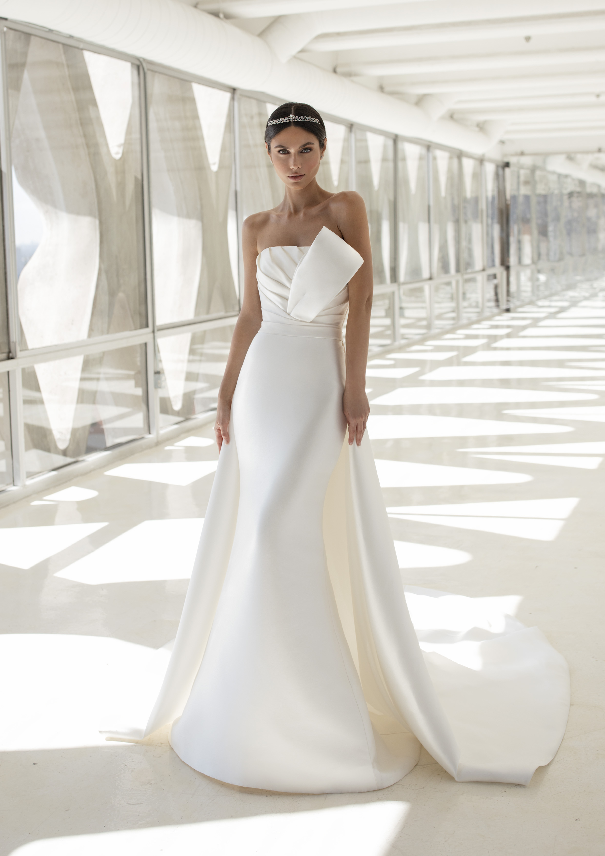 Vestido de noiva modelo Malone da coleção Pronovias 2021 Cruise Collection