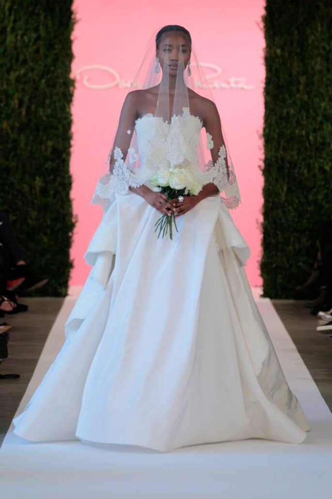 Foto: Colecção de Primavera de 2015 de Óscar de la Renta na NY Bridal Week