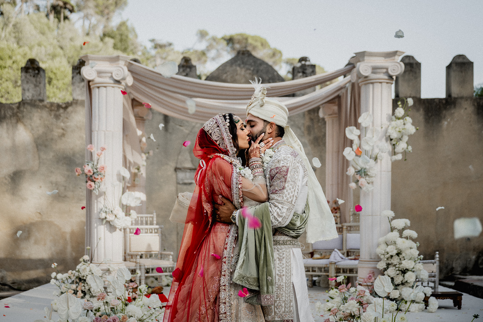 Details Bespoke Weddings