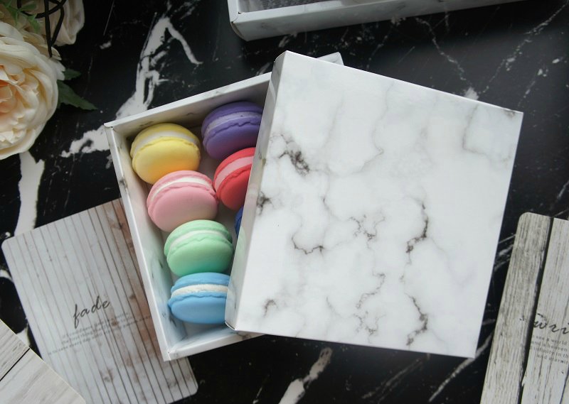 Caixa de papel com efeito marble