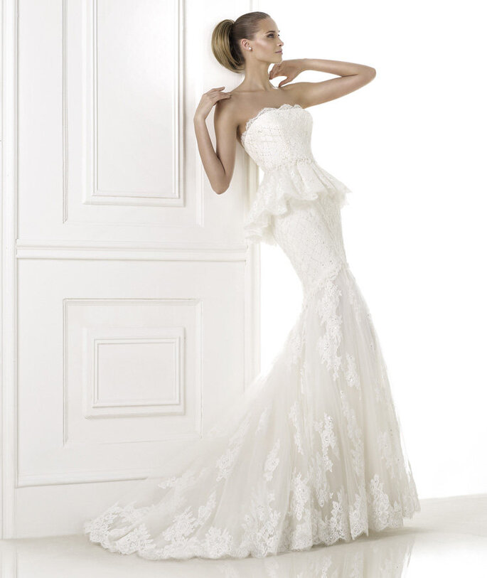<a href="http://zankyou.9nl.de/n3ig" target="_blank"> Faça a sua marcação para experimentar este vestido! </a>
