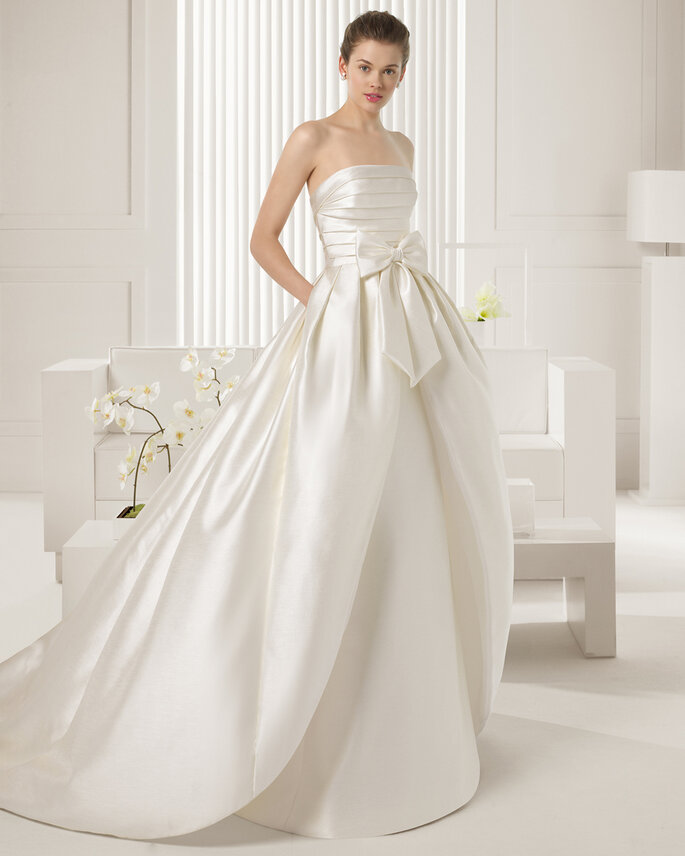 Foto: Rosa Clará 2015
<a href="http://zankyou.9nl.de/k3g6">Descubra a nova colecção 2015 de Rosa Clará</a>