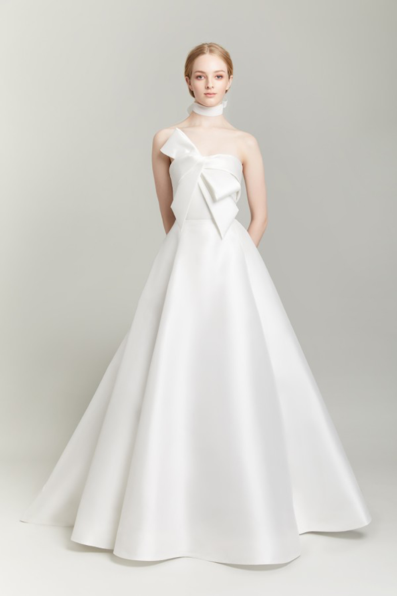 Créditos: The Barrone, Lela Rose