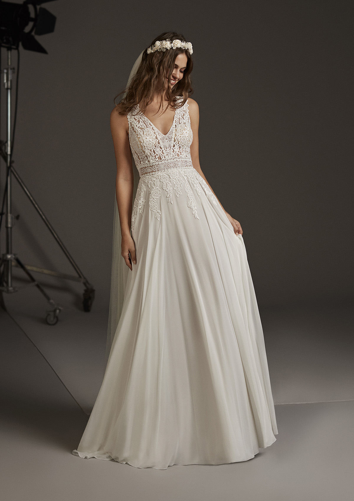 Comet, Cruise Collection Pronovias 2020