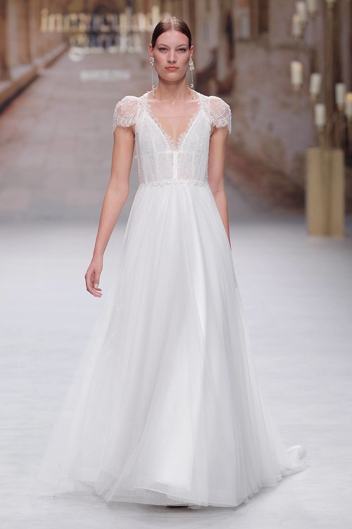 Inmaculada Garcia. Credits: Valmont Barcelona Bridal Fashion Week