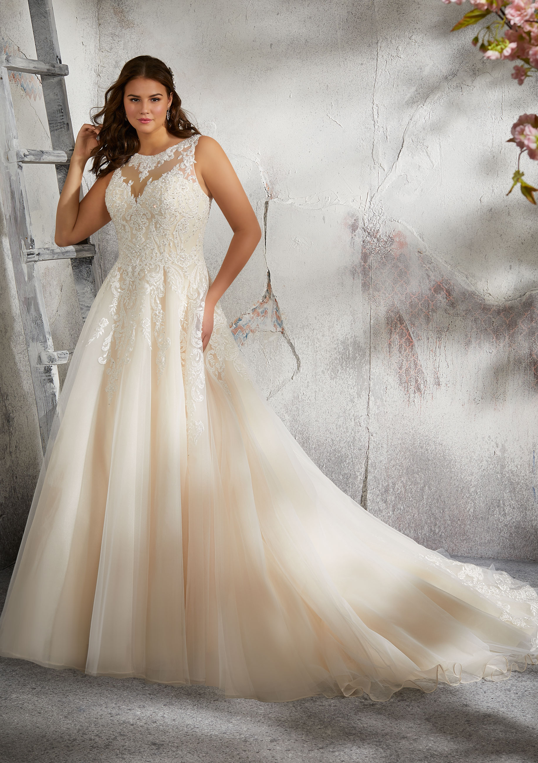 Modelo vestido Leah da Mori Lee