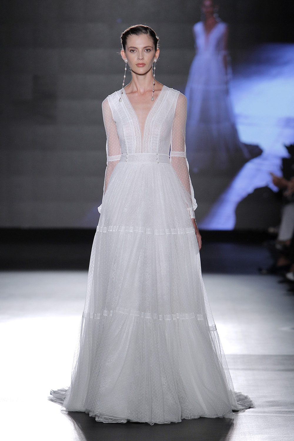 Credits: Barcelona Bridal Fashion Week