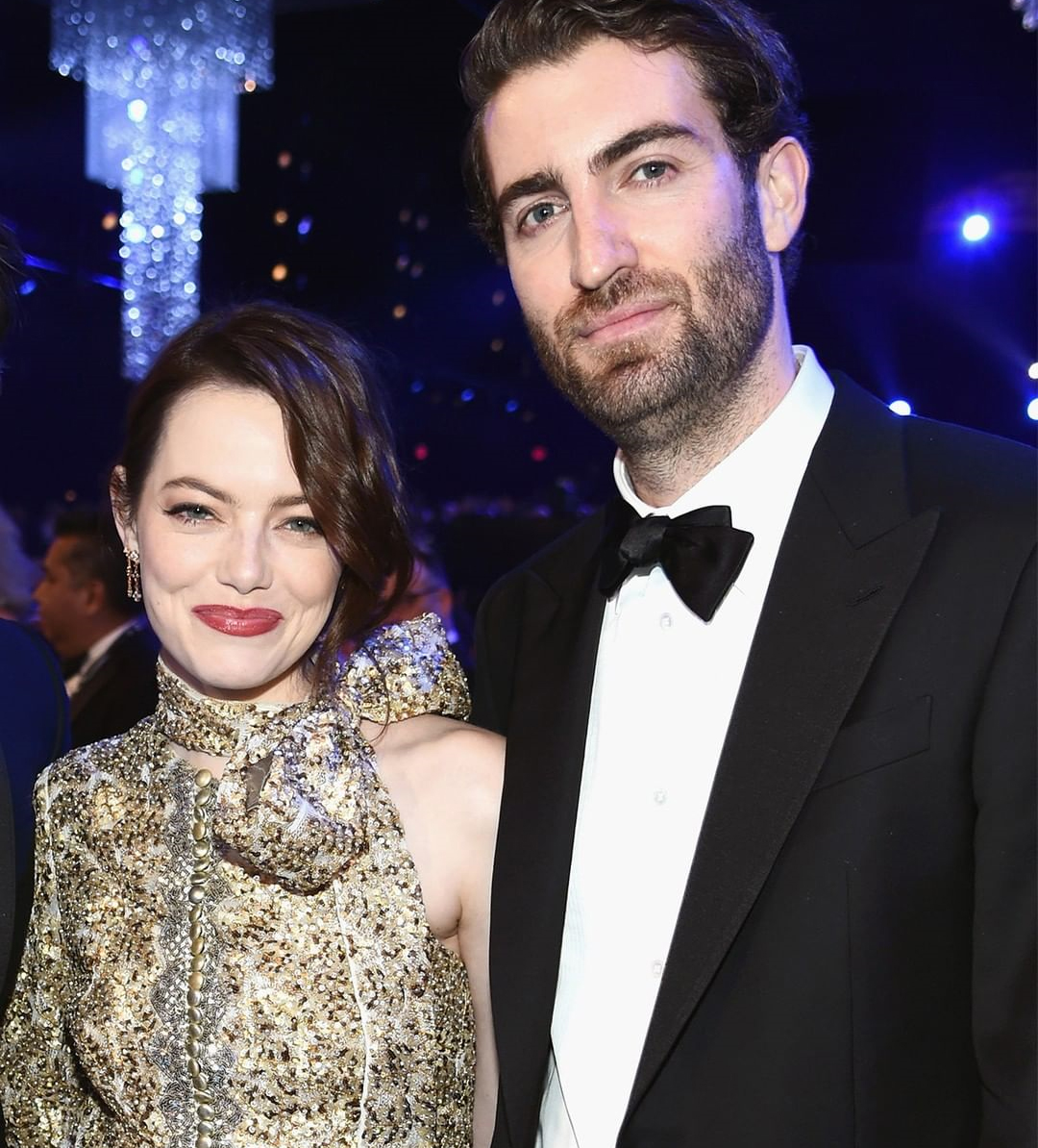 Emma Stone em Louis Vuitton | Foto via IG @emmastonefanpage6