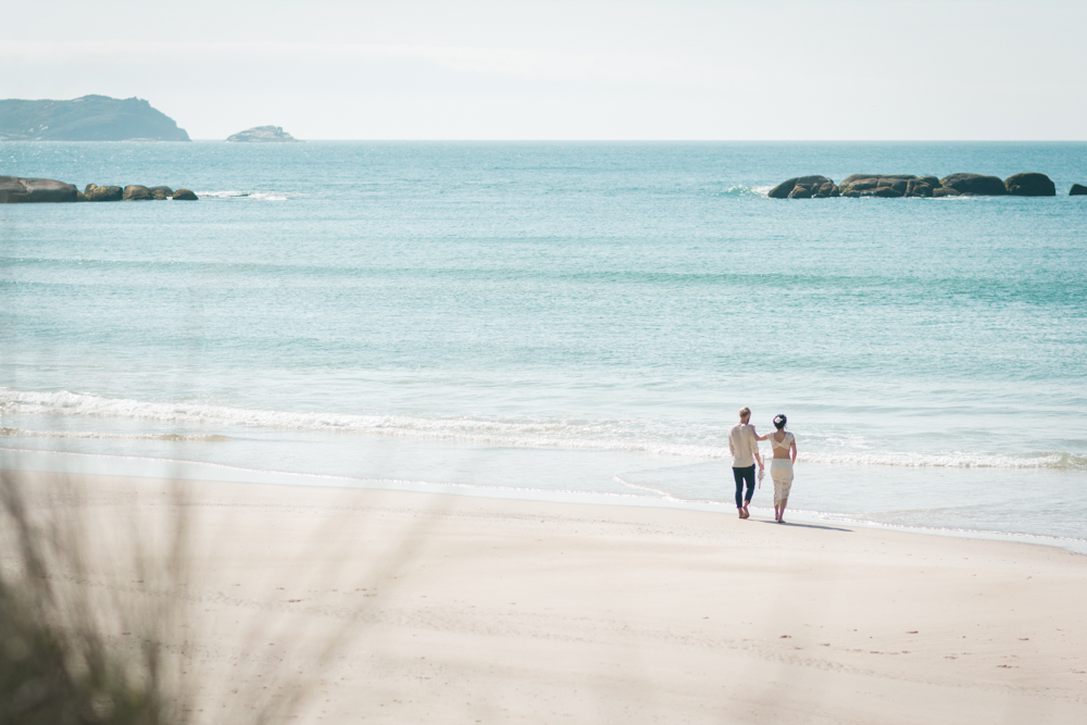 Ensaio trash the dress na praia