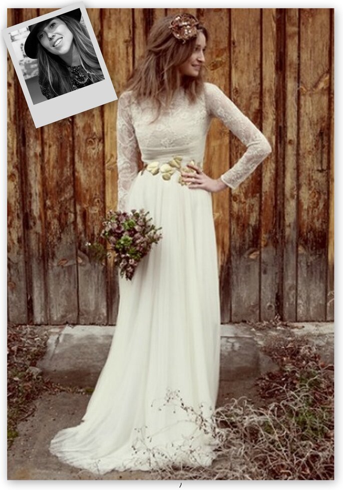 Se casasse hoje, escolheria um vestido como este de Navascués, com saia de tule natural e com cintura marcada, com um cinto dourado. O corpor seria de renda, e sem dúvida, escolhera uma manga larga e um decote fechado como este. Claro que usaria algum complemento na cabeça, véu ou chapéu.
Vestido de noiva de Navascués. Credits: Navascués
