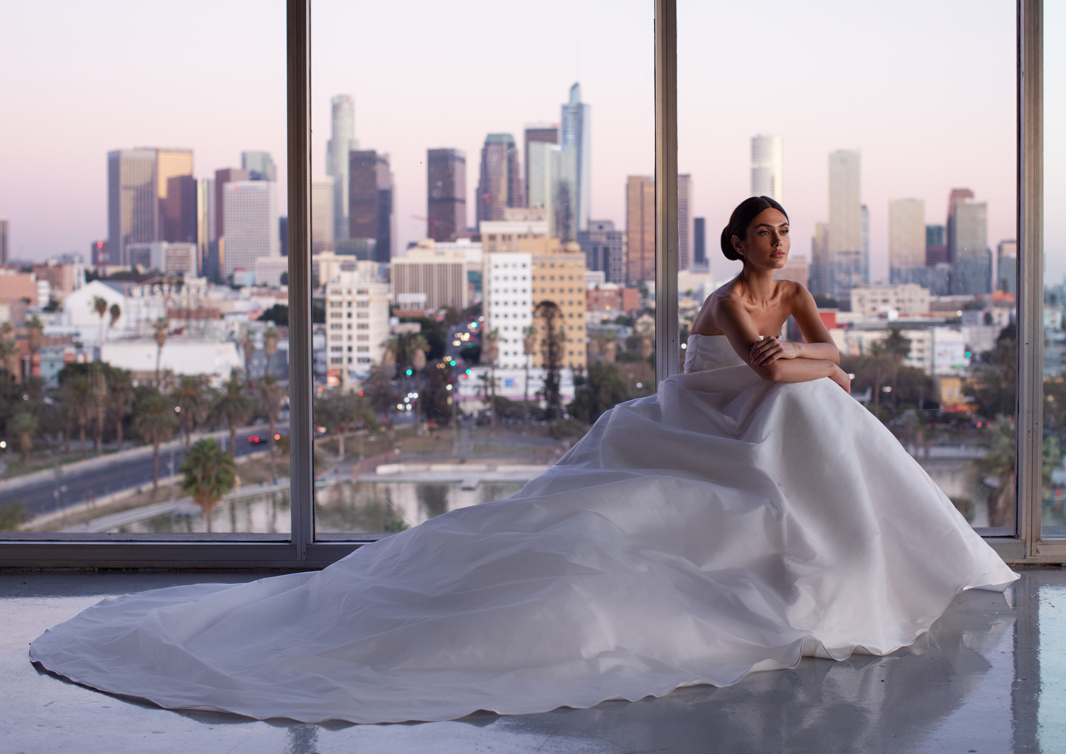 Vestido de noiva Princesa | Modelo Haver da Pronovias 2021 Cruise Collection