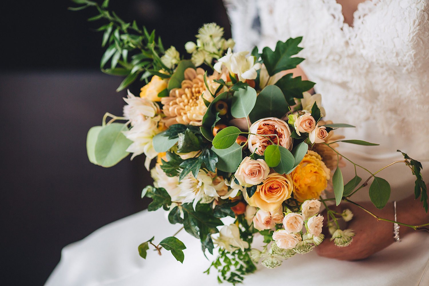 Como escolher o bouquet de noiva