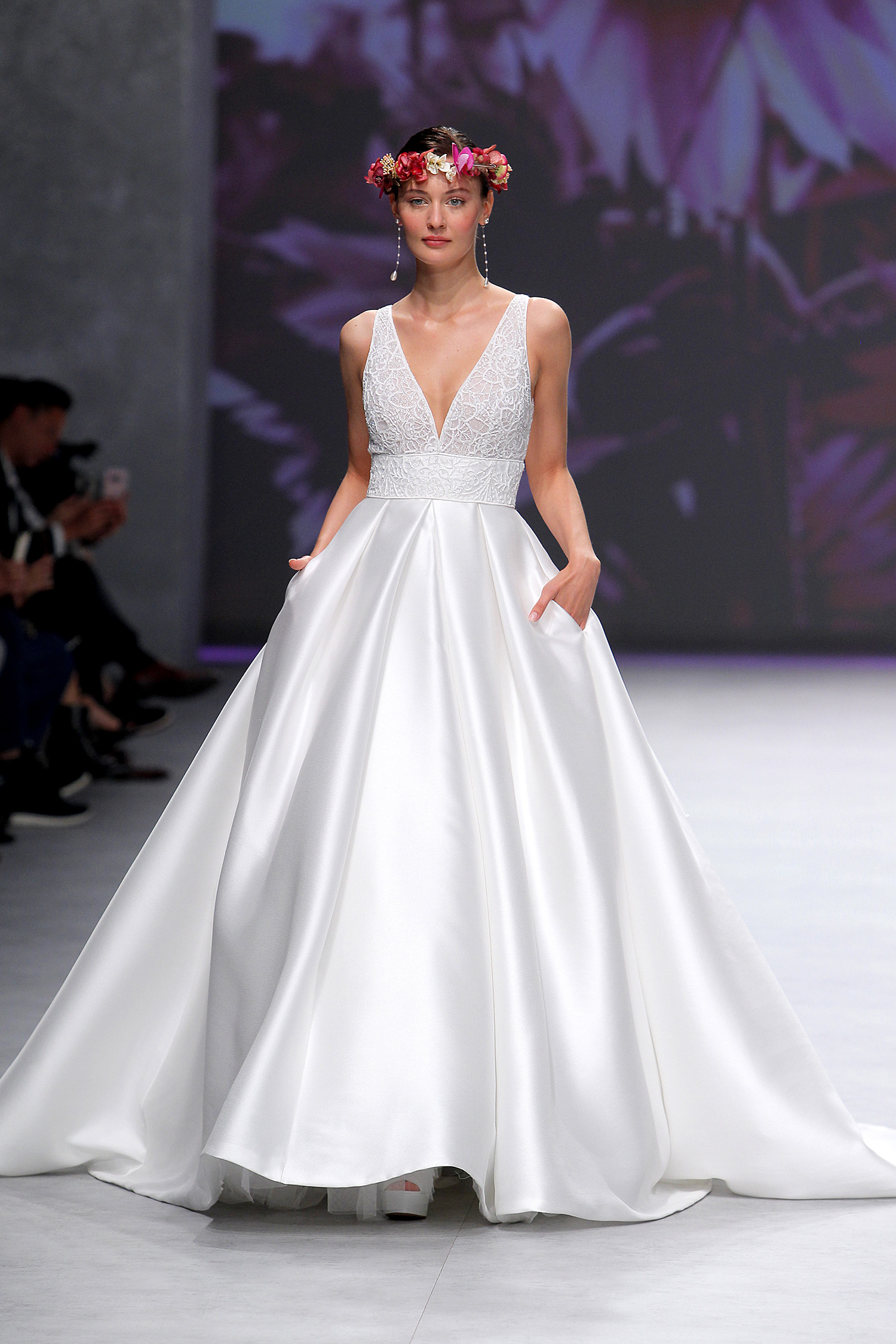 Aire Barcelona. Credits: Valmont Barcelona Bridal Fashion Week