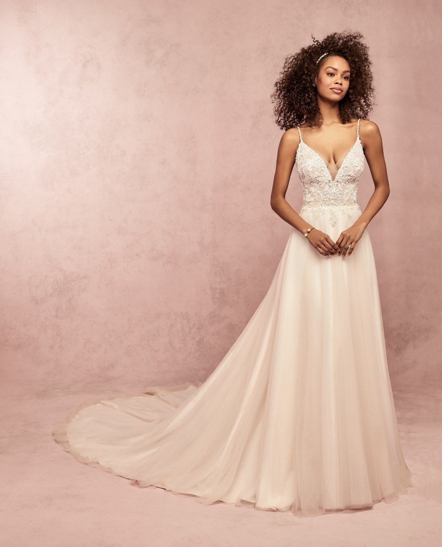 <a href="https://www.maggiesottero.com/rebecca-ingram/eunice/11887">Eunice</a> Credits: Rebecca Ingram.