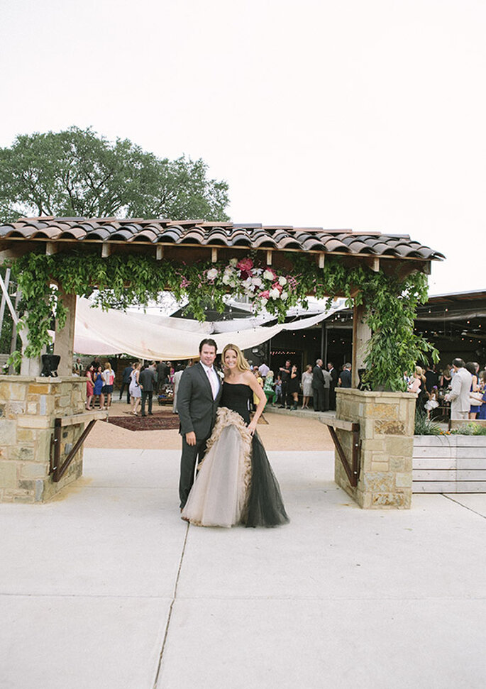 Look dos novios para o seu casamento estilo boho - Foto Brooke Schwab