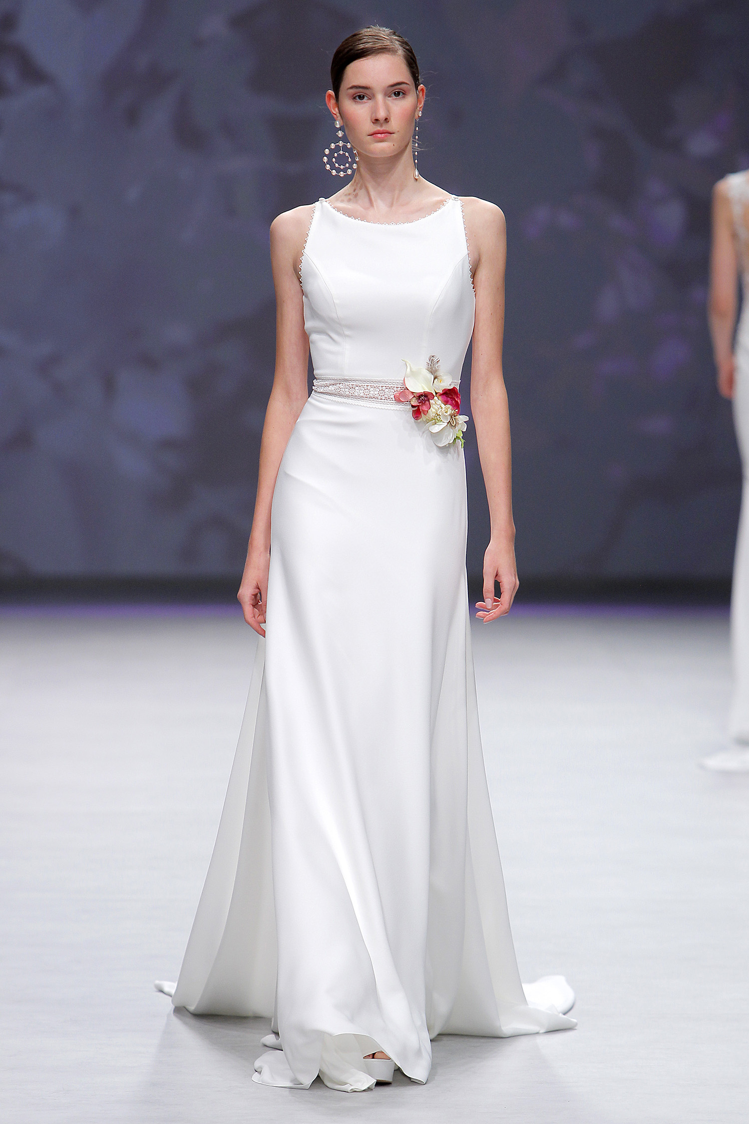 Aire Barcelona. Credits: Valmont Barcelona Bridal Fashion Week