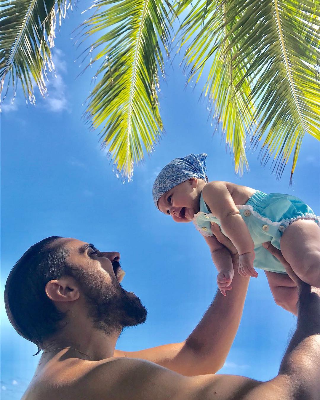 Ricardo Pereira e Francisca foram pais da terceira filha, Julieta. A menina nasceu a 1 de setembro, no Rio de Janeiro e juntou-se aos irmãos Vicente, de cinco anos, e Francisca, de três. Foto via Instagram Ricardo Pereira