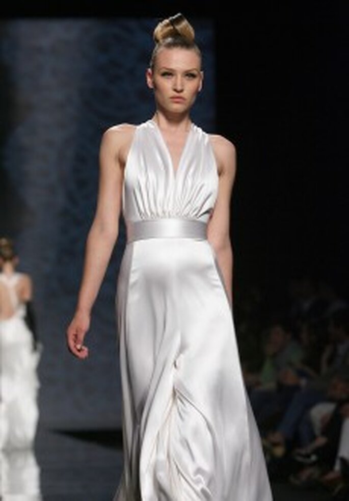 Colección de vestidos de novia Rosa Clará 2011