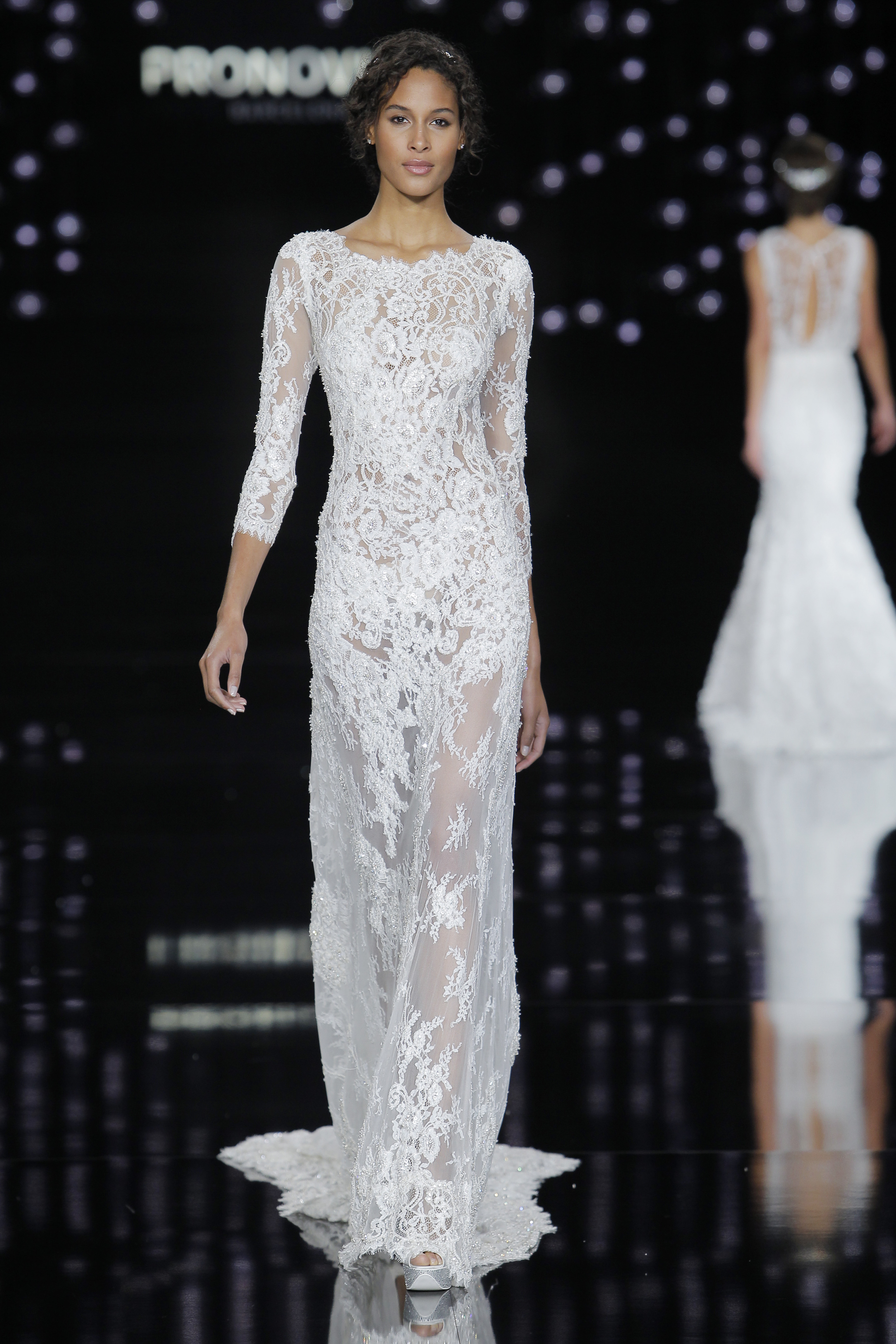 Credits: Barcelona Bridal Fashion Week
<a href="http://zankyou.9nl.de/n3ig" target="_blank"> Faça a sua marcação para experimentar este vestido! </a>