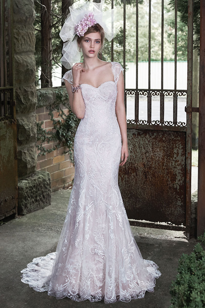 <a href="http://www.maggiesottero.com/dress.aspx?style=5MC629" target="_blank">Maggie Sottero</a>
