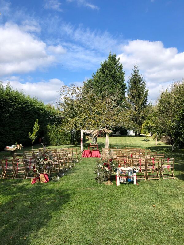 Altar no exterior da Quinta do Amorzinho