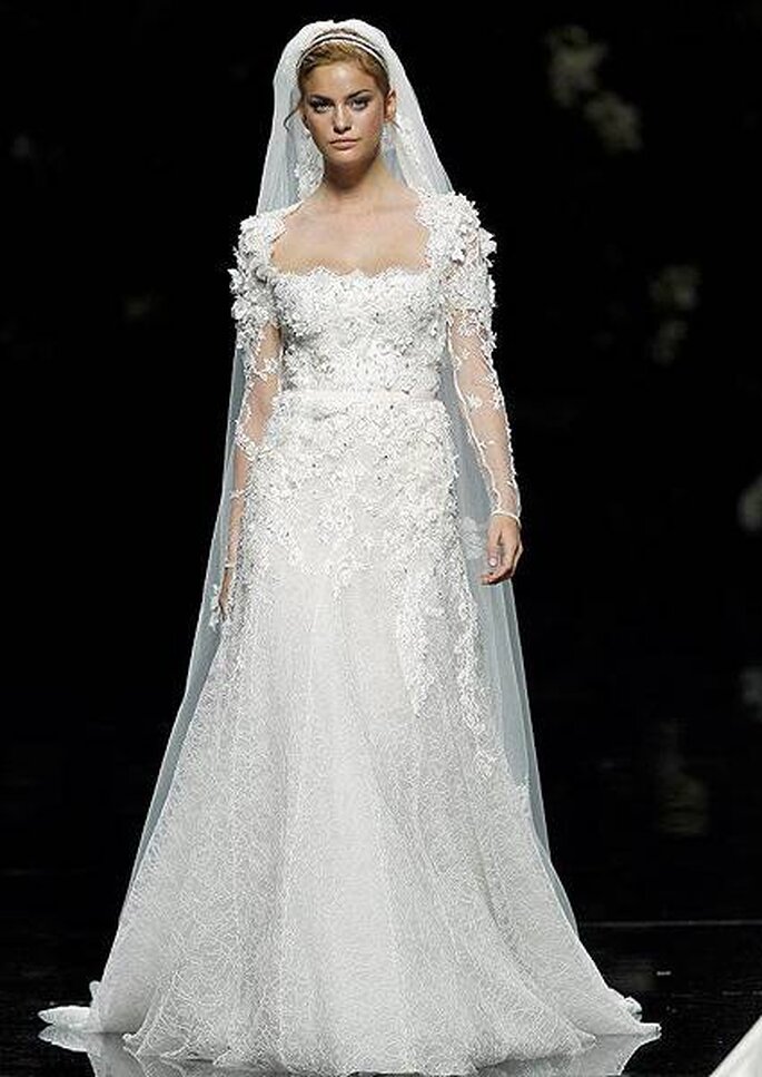 <a href="http://zankyou.9nl.de/nfw4">Peça a sua marcação para provar a nova Colecção Pronovias 2015.</a>