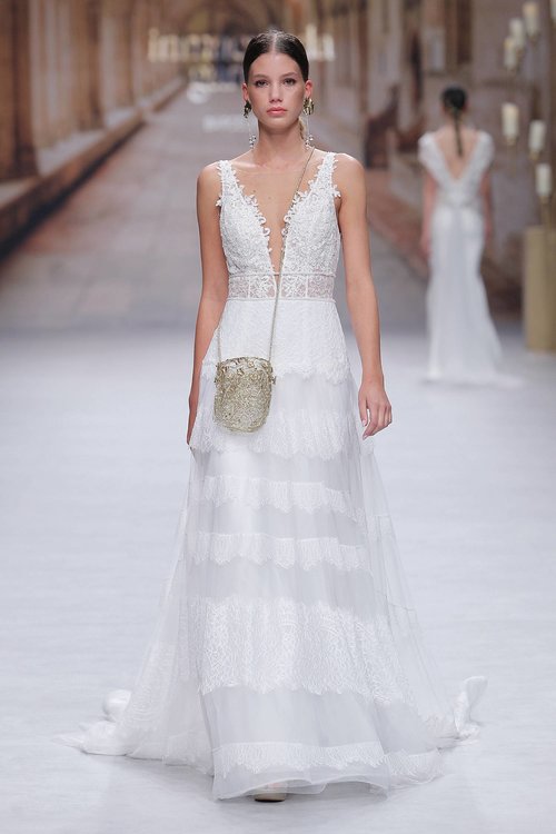 Inmaculada Garcia. Credits: Valmont Barcelona Bridal Fashion Week