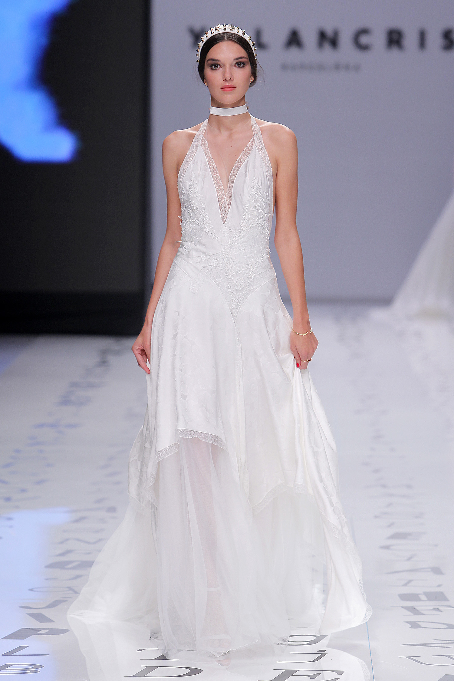 YolanCris. Credits: Valmont Barcelona Bridal Fashion Week