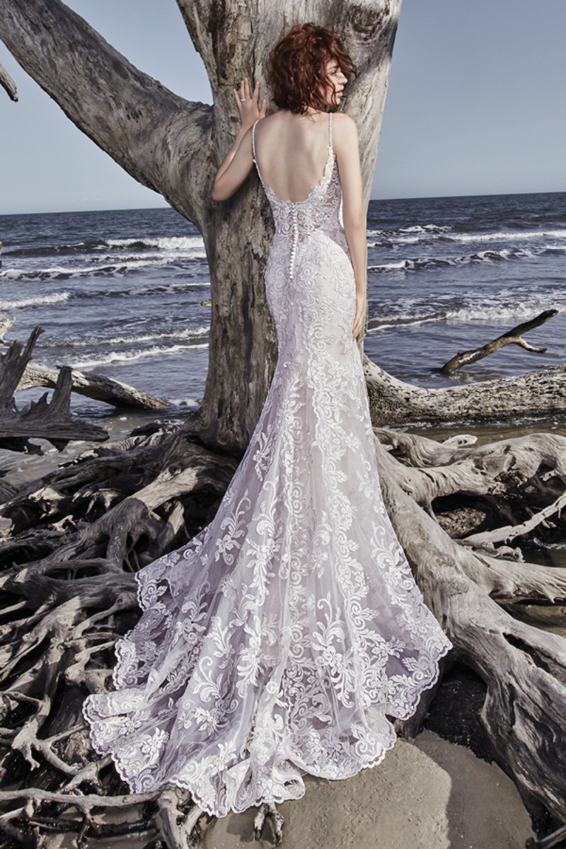 <a href="https://www.maggiesottero.com/sottero-and-midgley/ross/11564">Maggie Sottero</a>