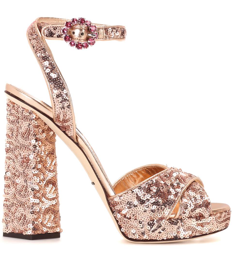 Sandálias de lantejoulas de Dolce &amp; Gabbana (695 euros)