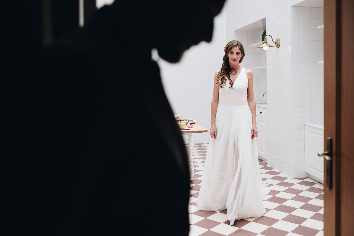 Fotografia: Nelson Marques + Andreia Torres Photography |Styling: GUIDA Design de Eventos ® | Vestido de noiva & Alta costura: Atelier Gio Rodrigues | Fato de noivo: Alfaiataria Lusa | Maquilhagem e cabelo: Espelho Meu
