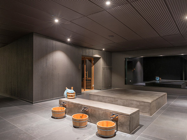 Wellness Hostel 4000